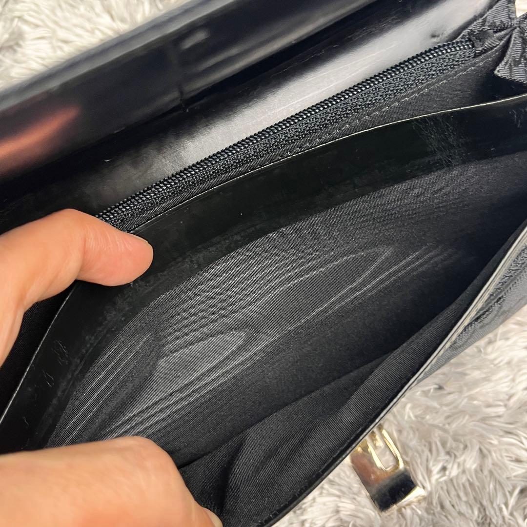 良品✨GUCCI 大きめGG ナイロン 長財布　ロゴクリップ　メンズ　レディース