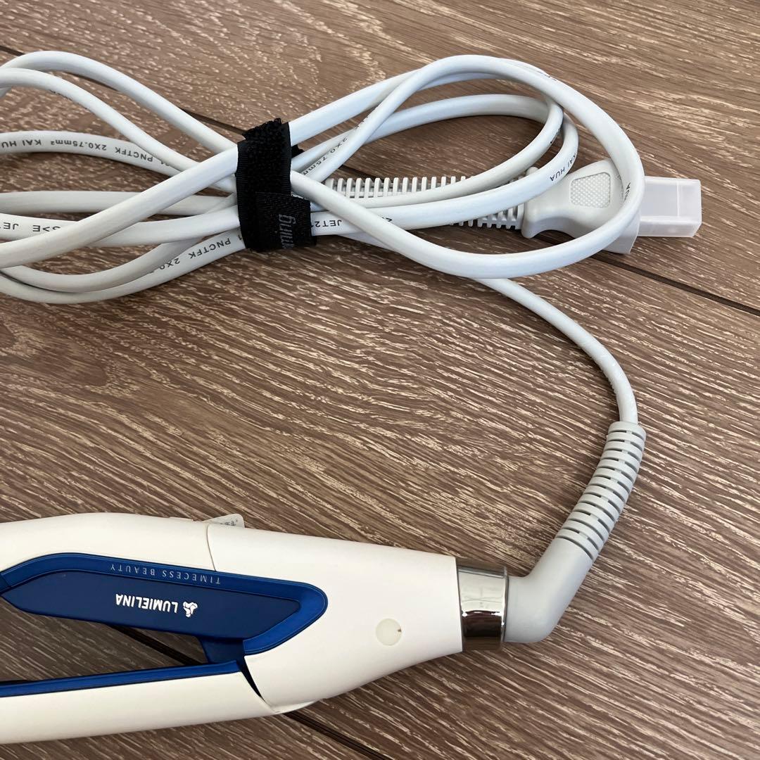 【明日24日で掲載終了】ヘアービューロン3D Plus ストレートヘアアイロン