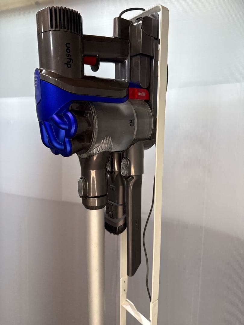 Dyson クリーナー　スタンド付