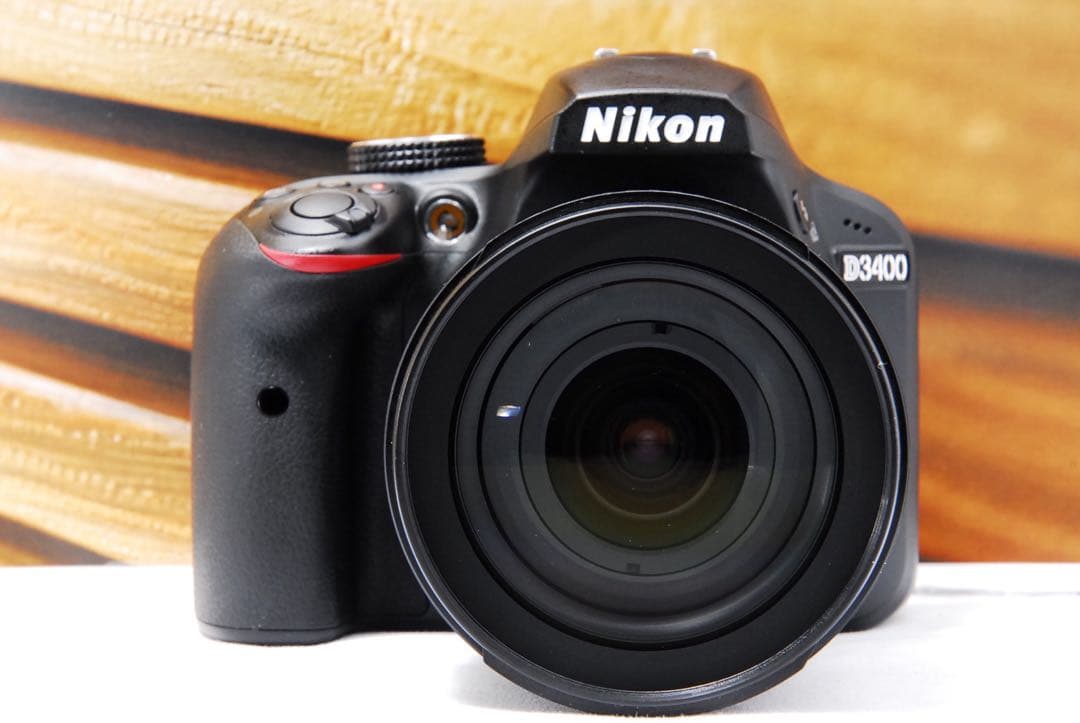 美品 Nikon D3400 低ショット数1867回 Bluetooth対応