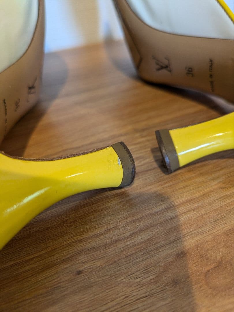 ヴィトン　フラワーモチーフ　ミュール