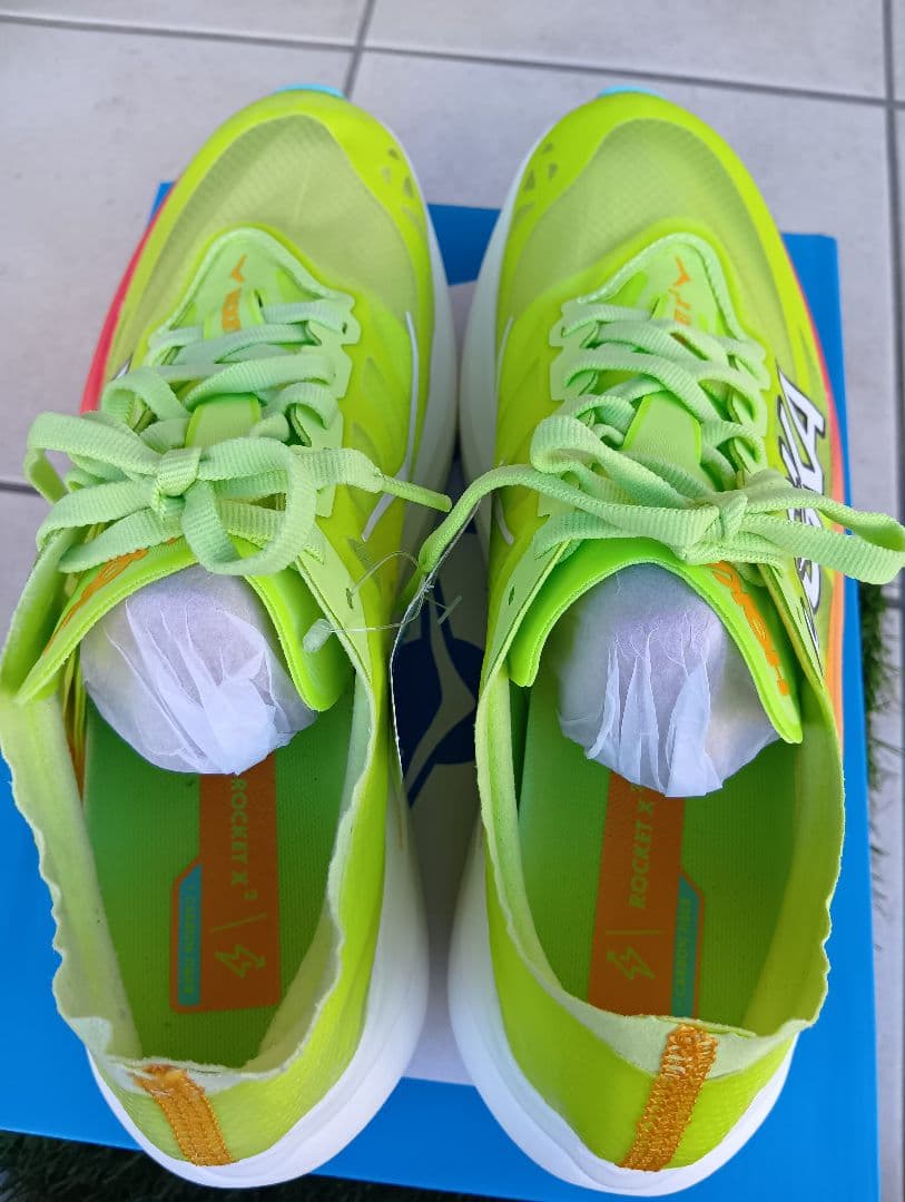 最終価格(未使用)ＨＯＫＡ ROCKETX2 26.0cm ホカ　ロケットX2