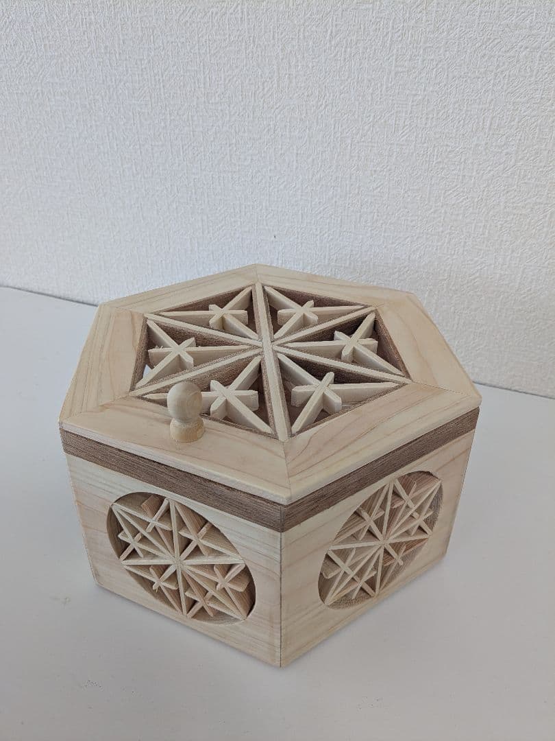 組子細工の小物入れ＆ランプ