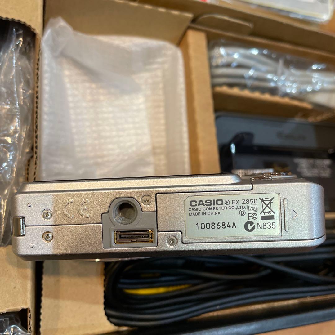CASIO EX-Z850 コンパクトデジタルカメラ