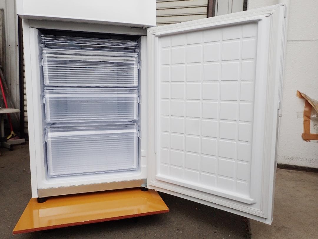 SHARP シャープ 2ドア冷蔵冷凍庫 310L 右開き 2023年製