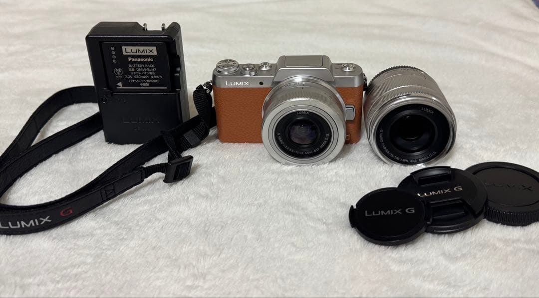 Panasonic LUMIX DMC-GF7 ミラーレス一眼カメラ　即使用可