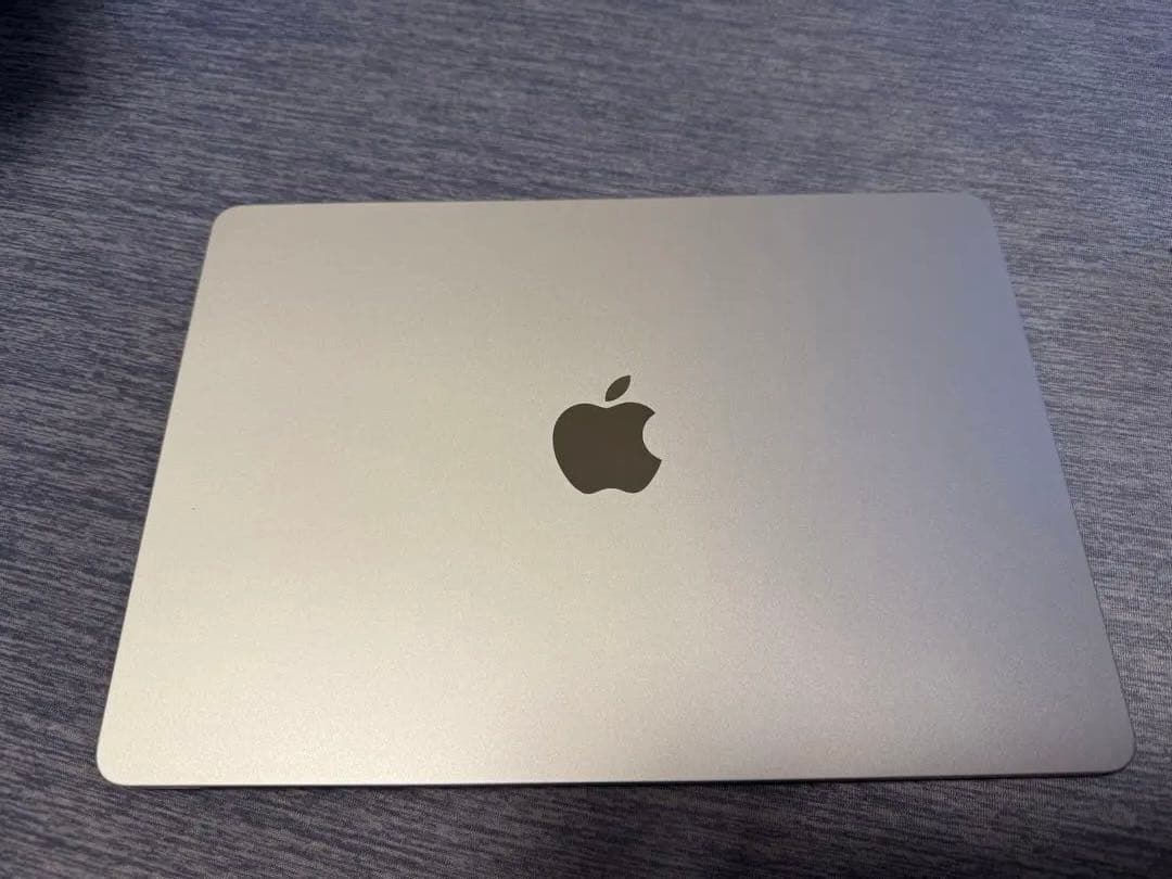 Apple MacBook Airシルバー M2本体　超美品