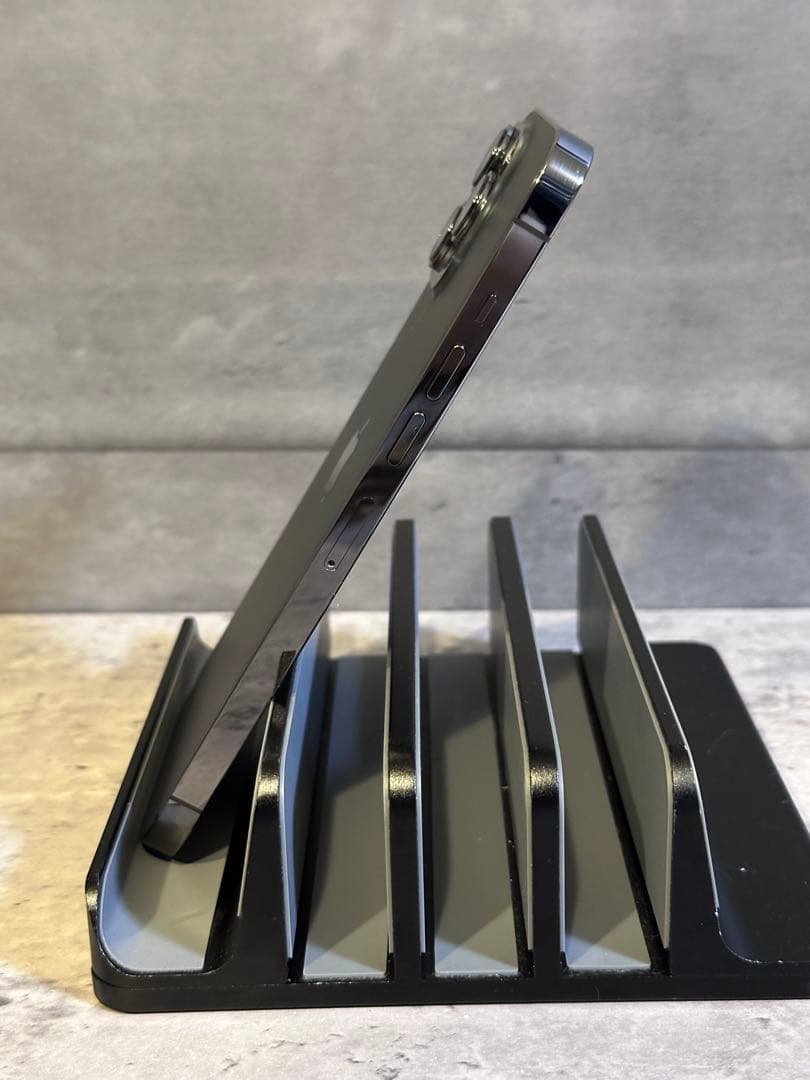 iPhone 13 Pro Max バッテリー100% 本体