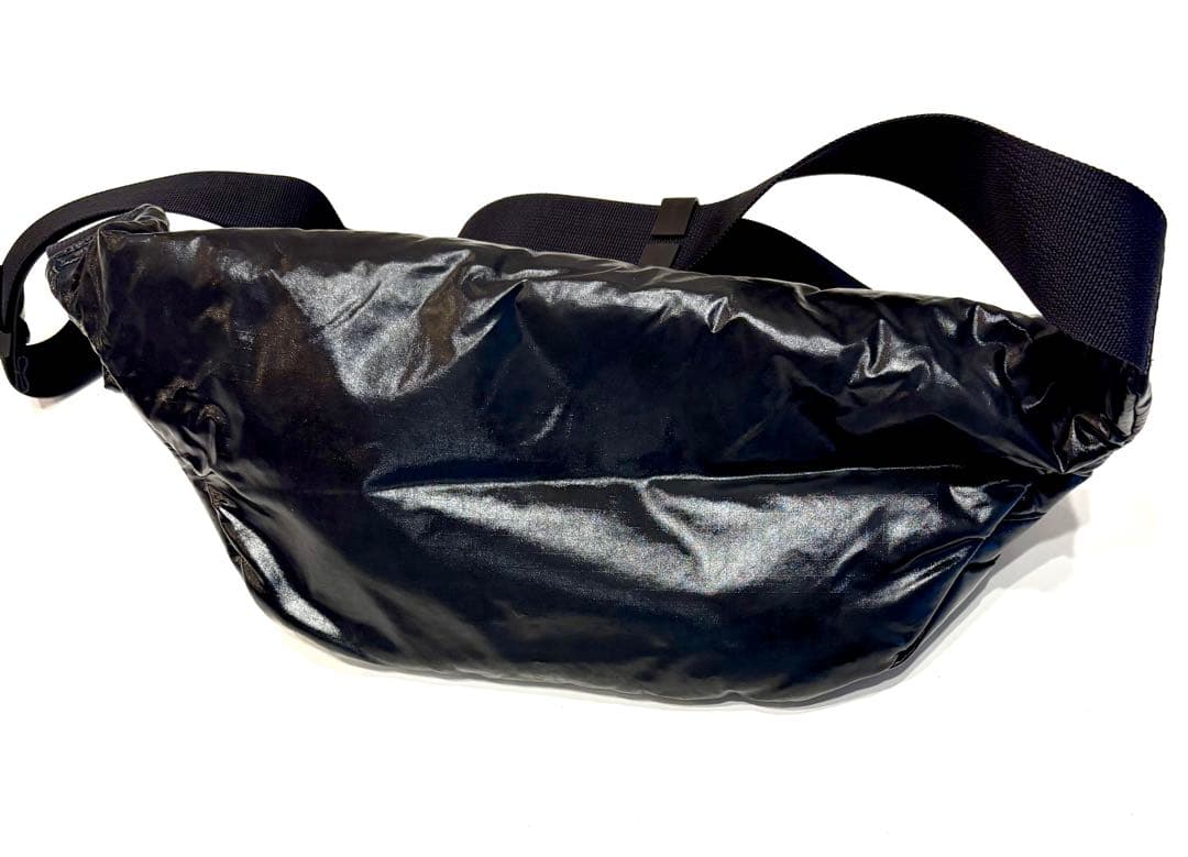 ポーター☆ボディバッグ　ウエストバッグ　ロゴ　ショルダーバッグ　ポーチ