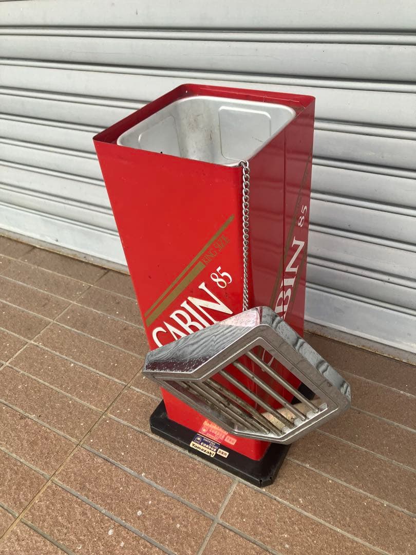 CABIN 85 スタンド型　縦型　赤い灰皿