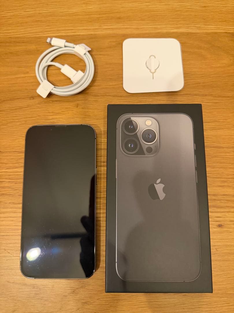 Apple iPhone 13 Pro 256GB グラファイト 本体