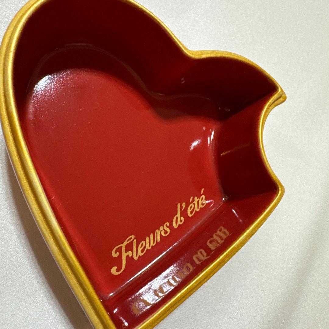 été Girls Donʼt Cry 有田焼 陶器 ケース　バレンタイン