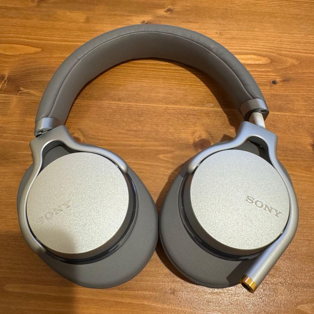 ソニー 有線ヘッドホン（MDR-1AM2）