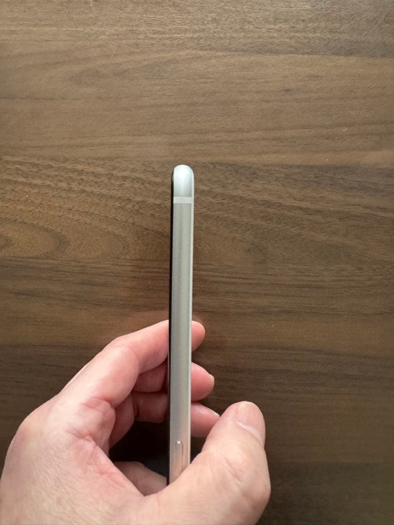 iPhone SE 第二世代