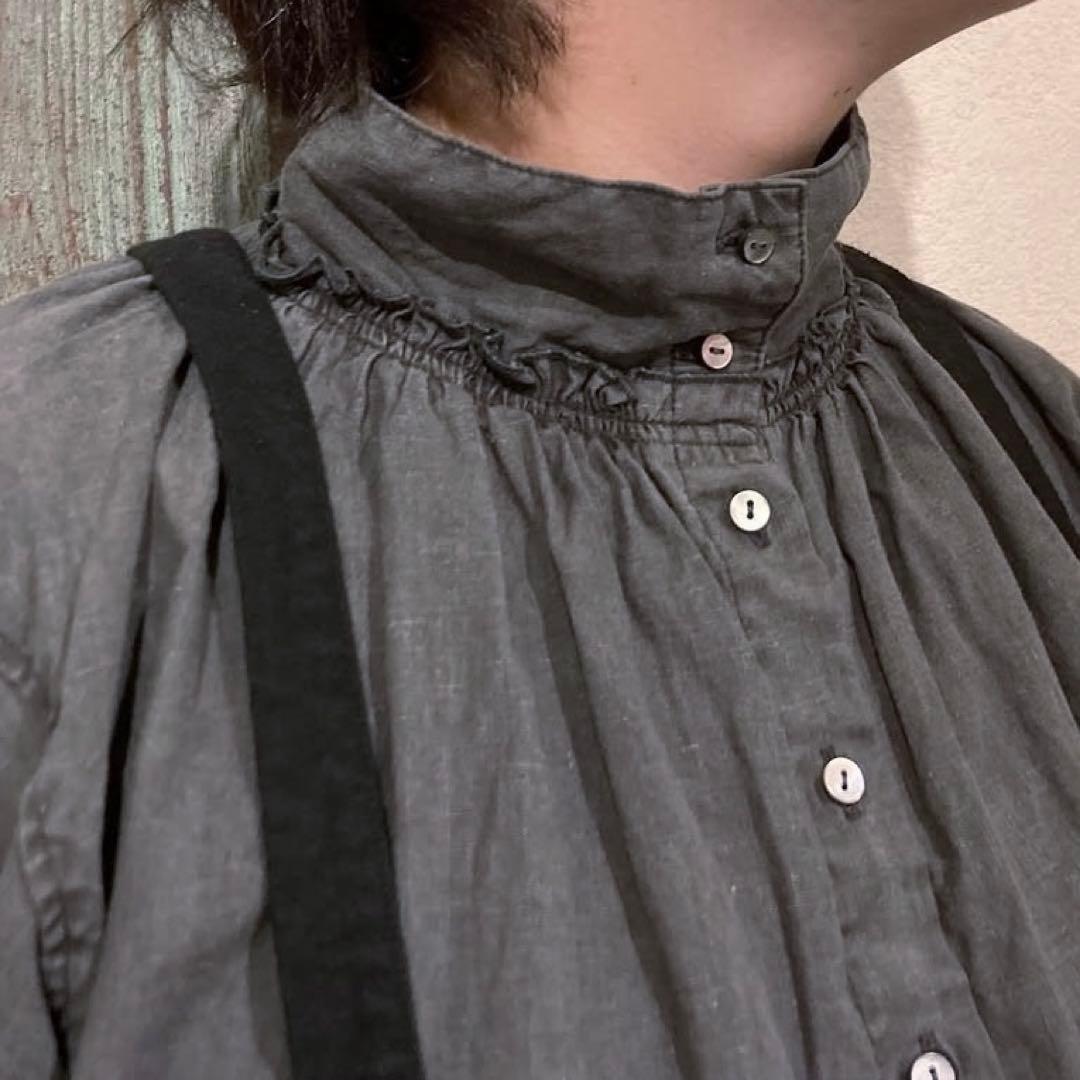 ネストローブ　天然染め ハイネック2wayブラウス　グレー