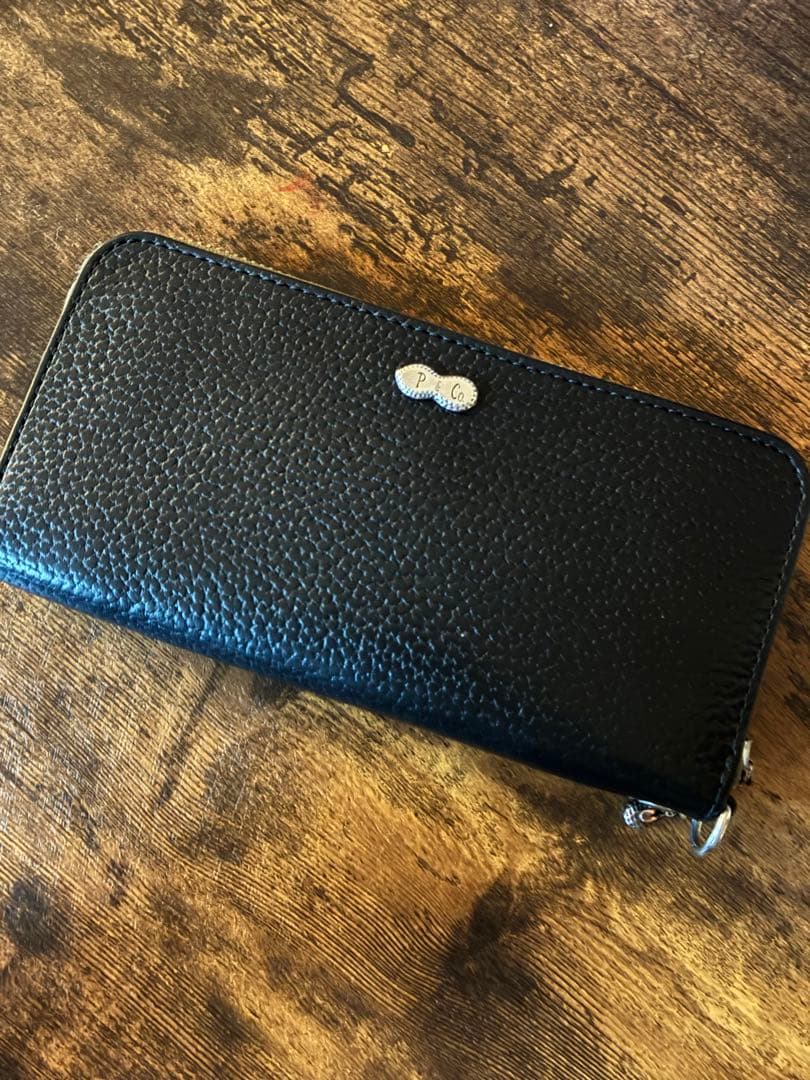 【本日限定価格】Peanuts & Co.長財布　黒