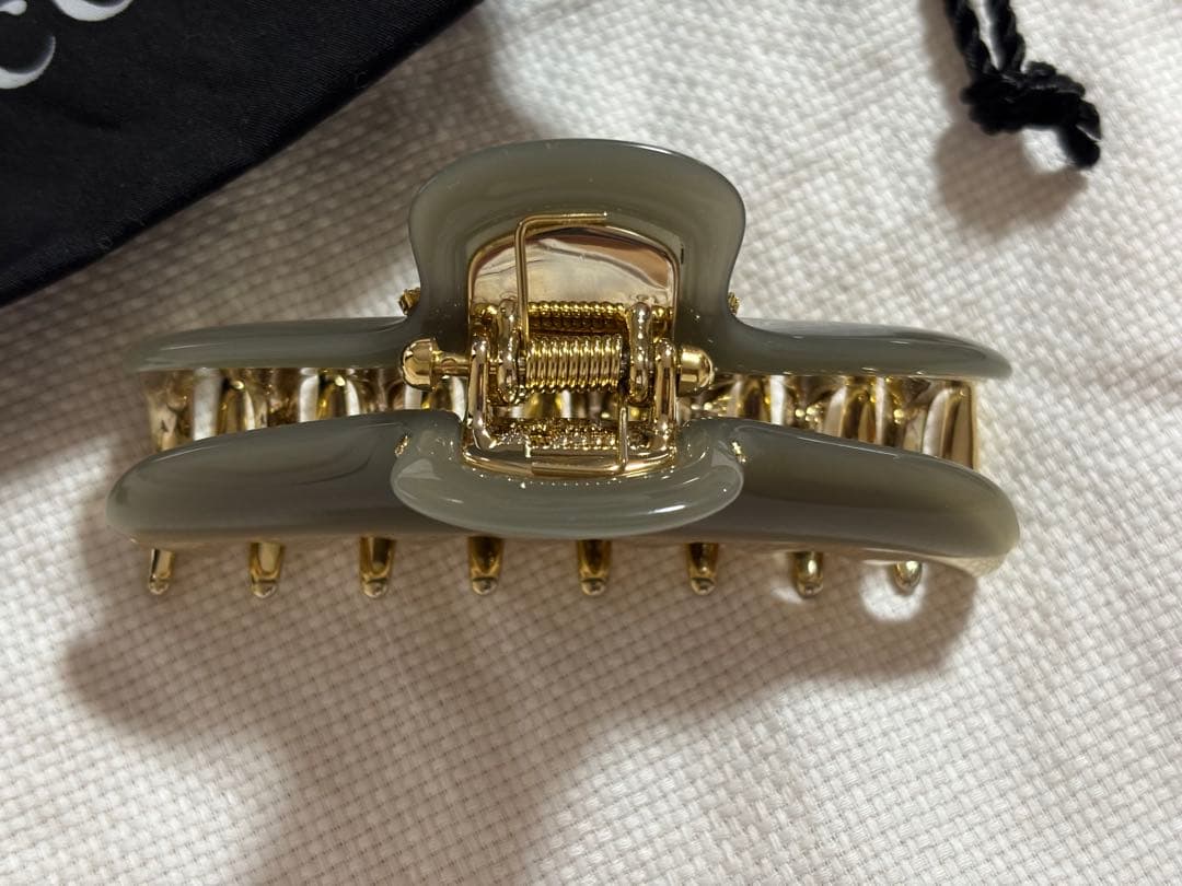 【極美品】Lサイズ acca クリップ　ヘアクリップ コラーナ　ラインストーン