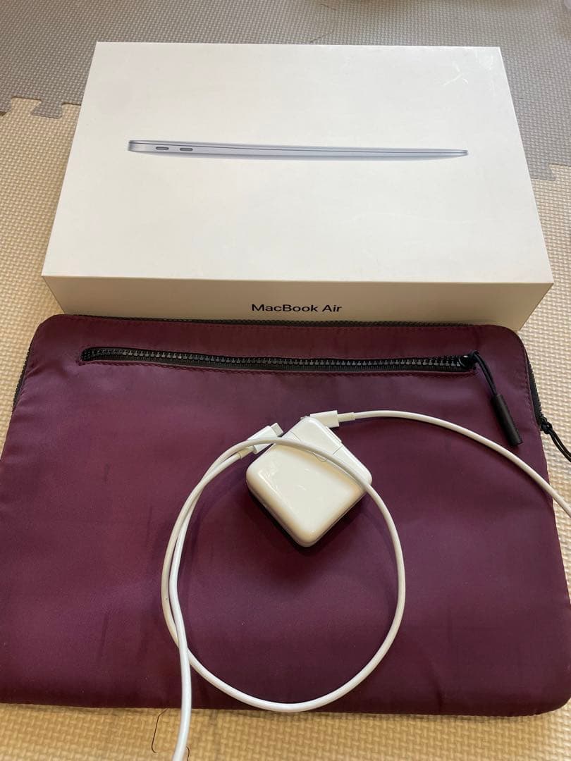 MacBook Air(13inch, 2019) ケース付