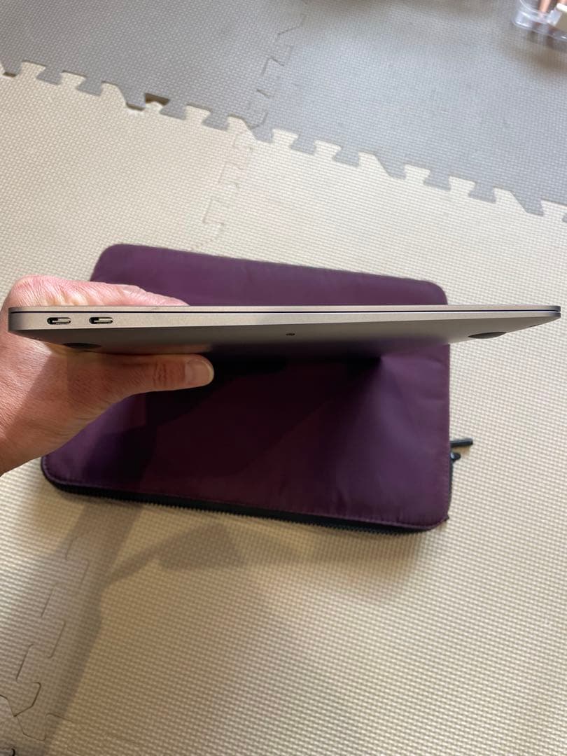 MacBook Air(13inch, 2019) ケース付