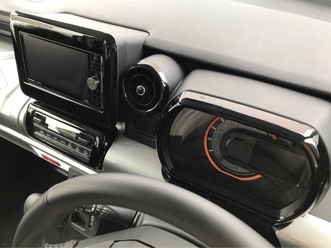 スペーシア　インテリアパネル　４点セット　ピアノブラック　スペーシアギア