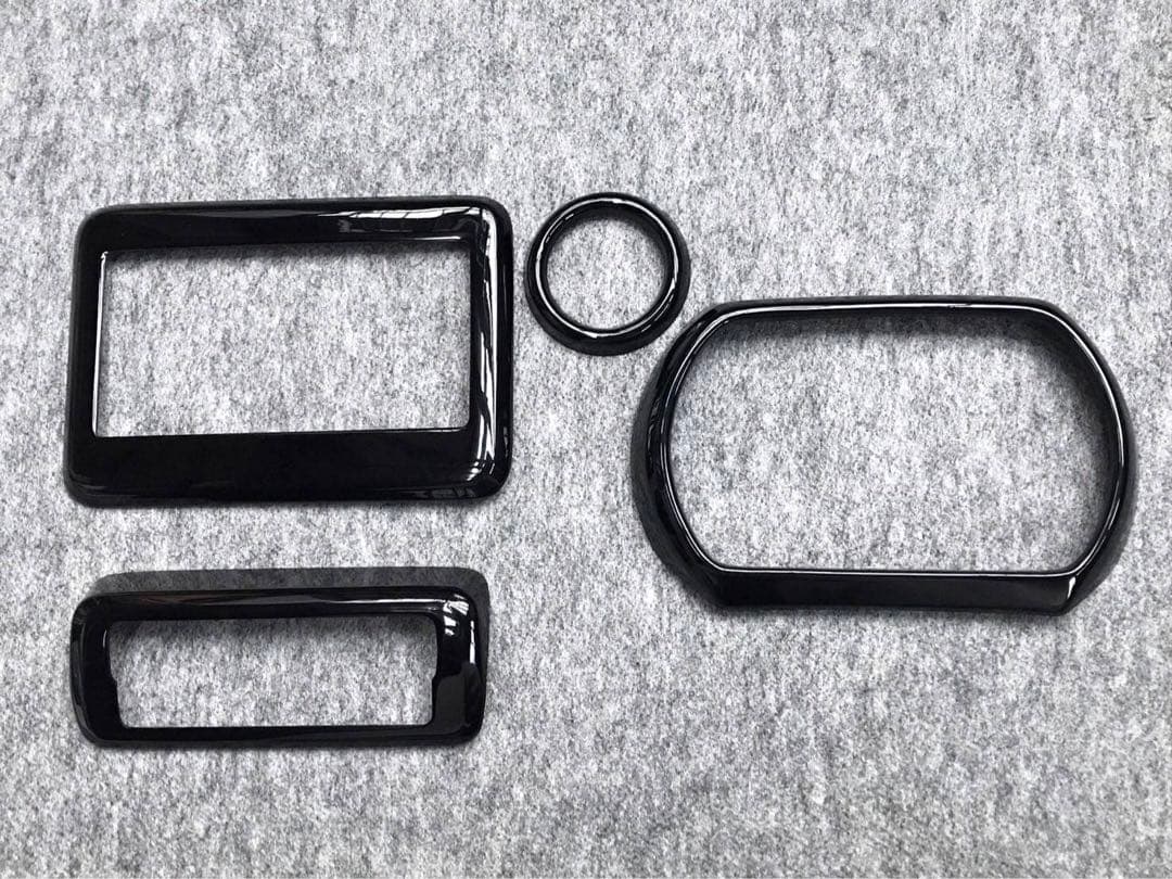 スペーシア　インテリアパネル　４点セット　ピアノブラック　スペーシアギア