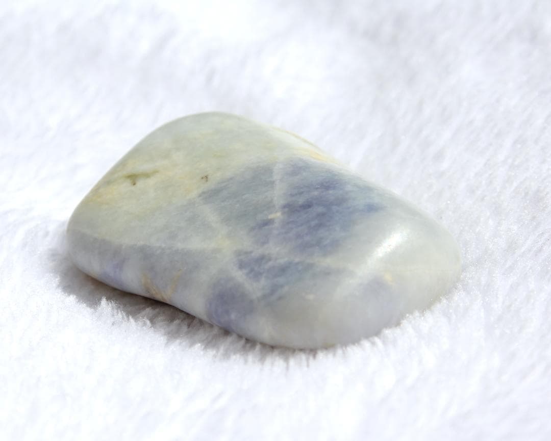 糸魚川翡翠 ラベンダー 39.8g