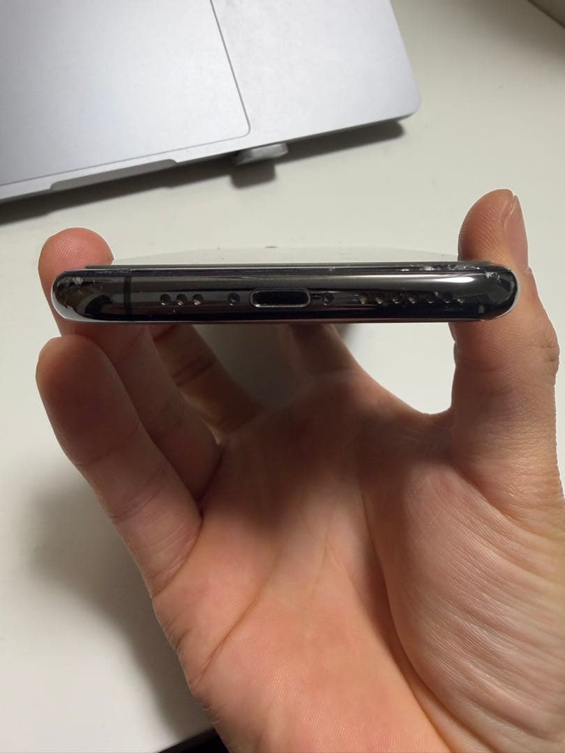 Apple iPhone 11 Pro スペースグレー　64GB