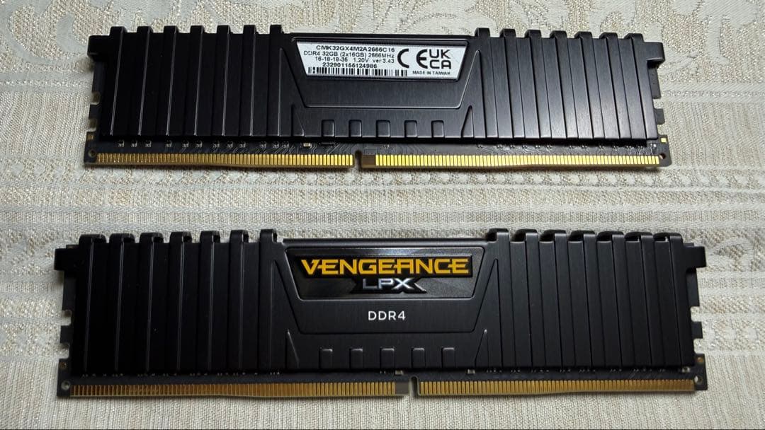 メモリー Corsair Vengeance LPX 32GB DDR4
