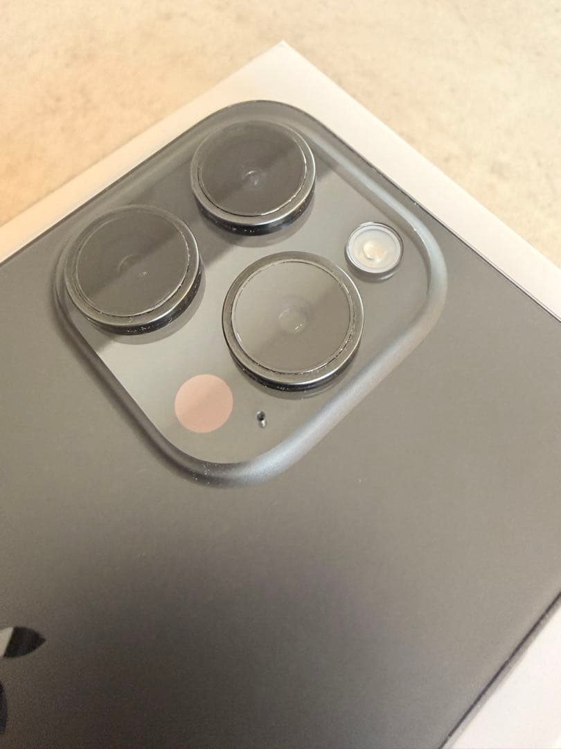 iPhone 15pro 256GB ブラックチタニウム