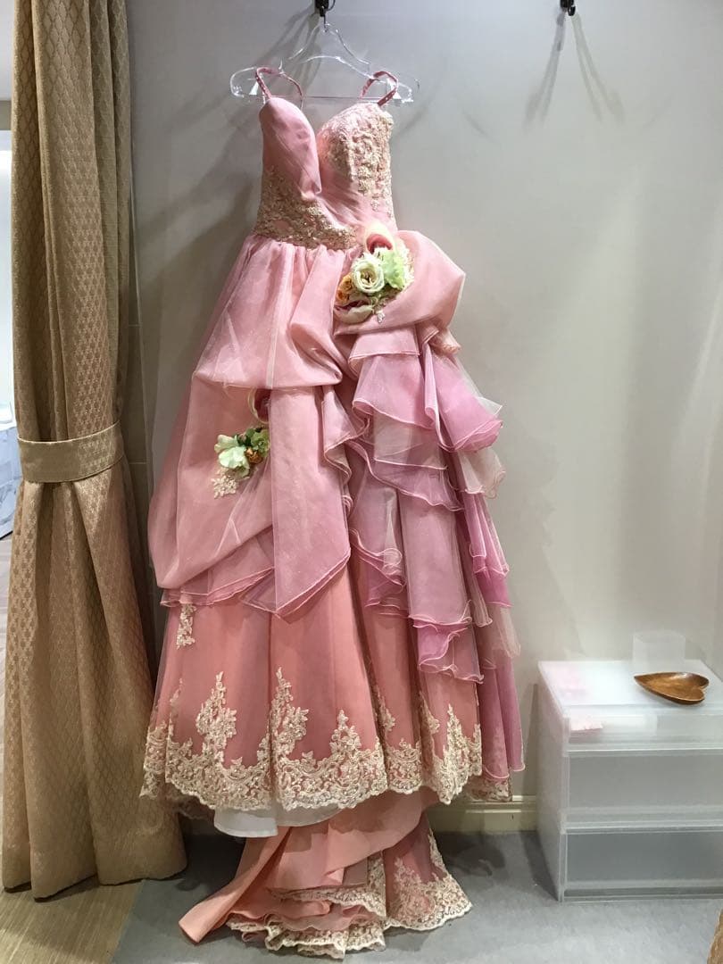 エメ。カラードレス