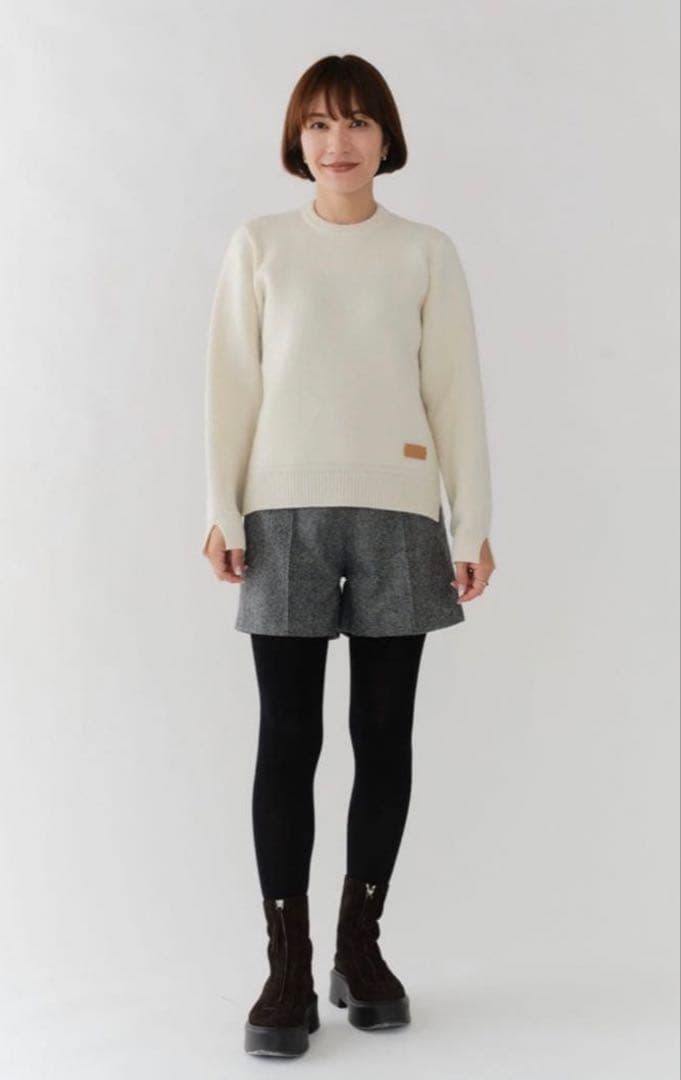 あお様【新品】yori ヨリ　カプリニット2025AW ホワイト 36