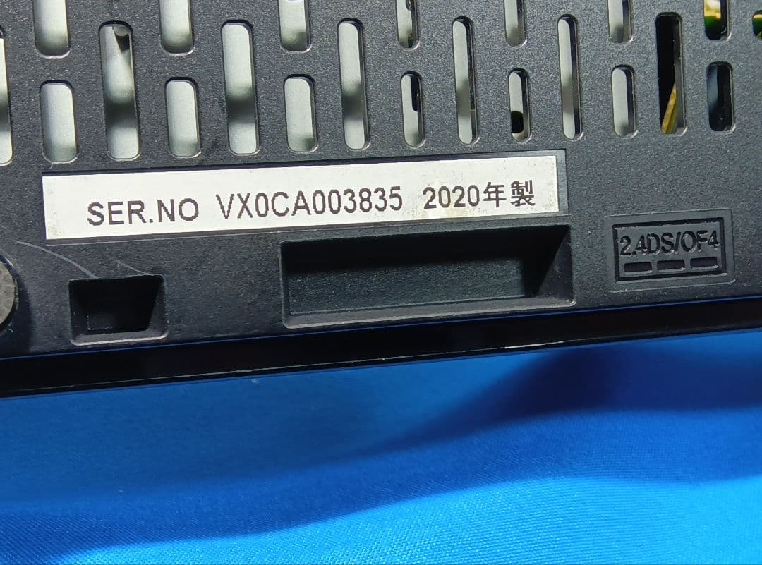 パナソニック 10V型 UN-10E9-W　ワイヤレス液晶TV 3.5時間使用可