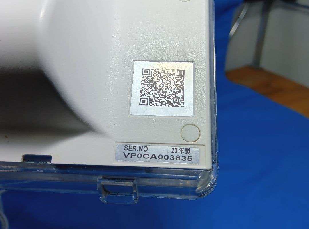 パナソニック 10V型 UN-10E9-W　ワイヤレス液晶TV 3.5時間使用可