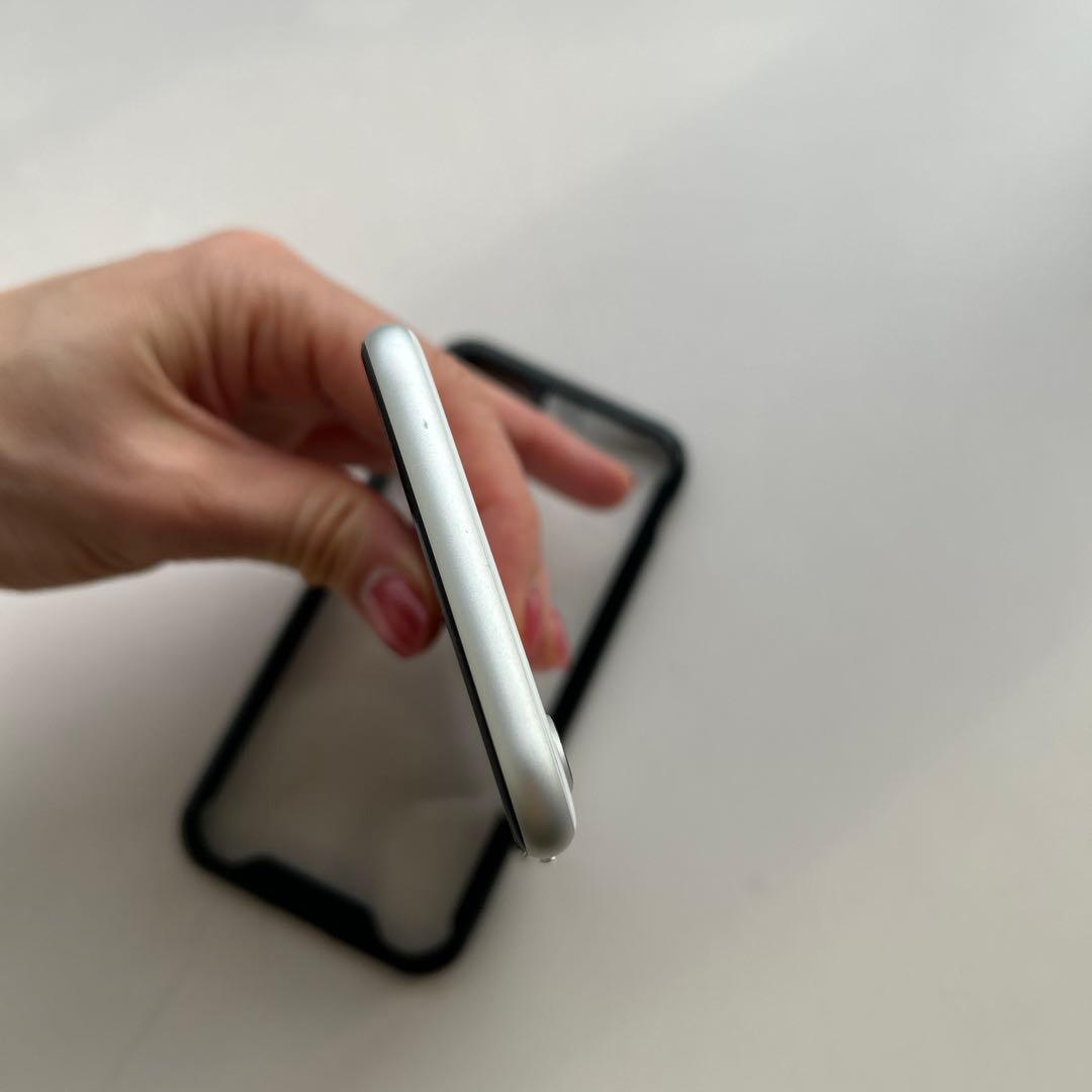 Apple iPhone SE2 ホワイト SIMフリー