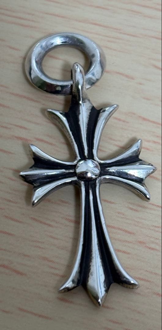 CHROME HEARTS タイニーchクロス チ ヤーム ネックレス