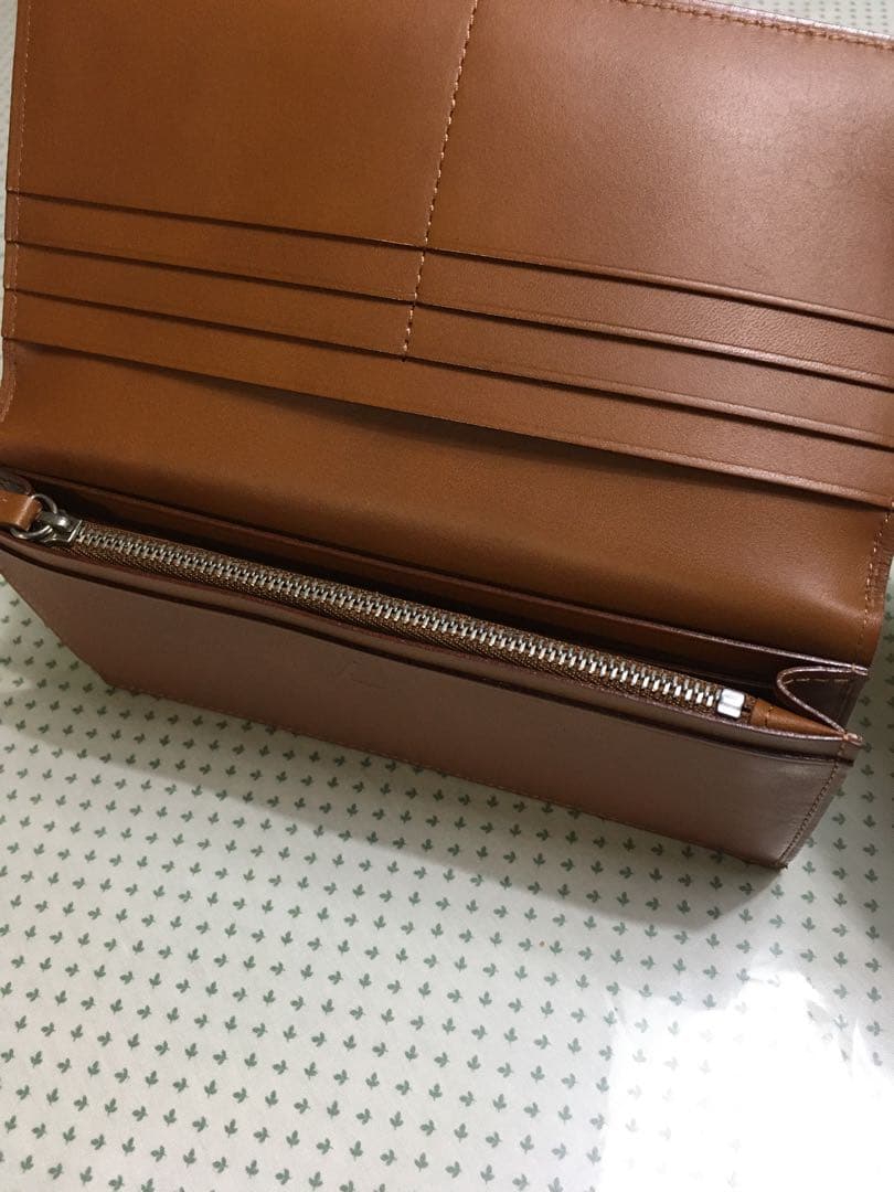 土屋鞄　長財布　CORDOVAN この品物はエルです。