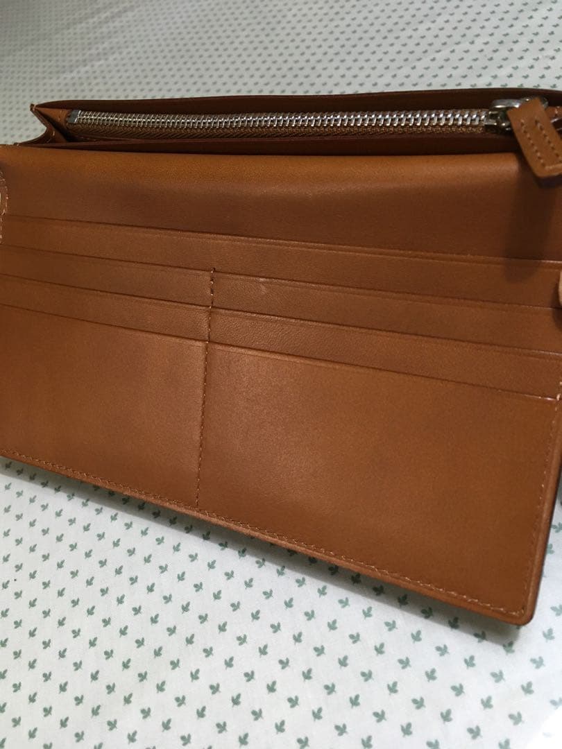土屋鞄　長財布　CORDOVAN この品物はエルです。
