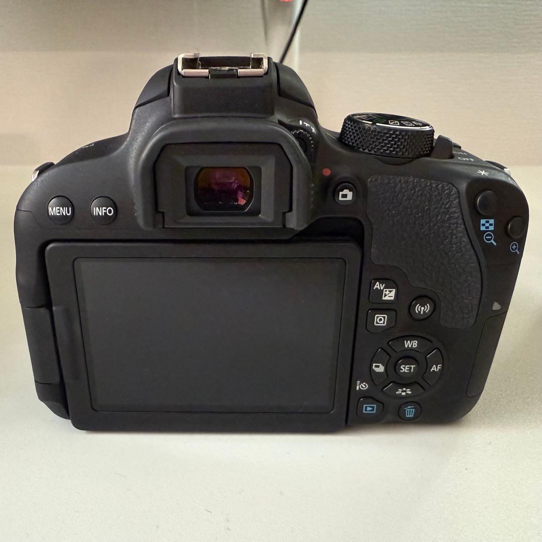 Canon EOS Kiss X9i ダブルズームレンズセット