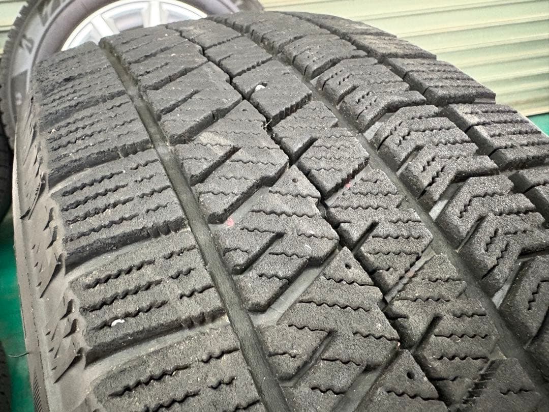 送料込み 195/65r15 スタッドレス 4本