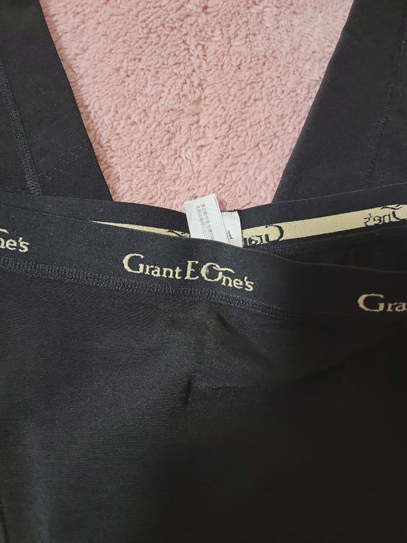 美品　LALA 　Grant　ドレナージュスパッツ（ウエスト７６）ブラック