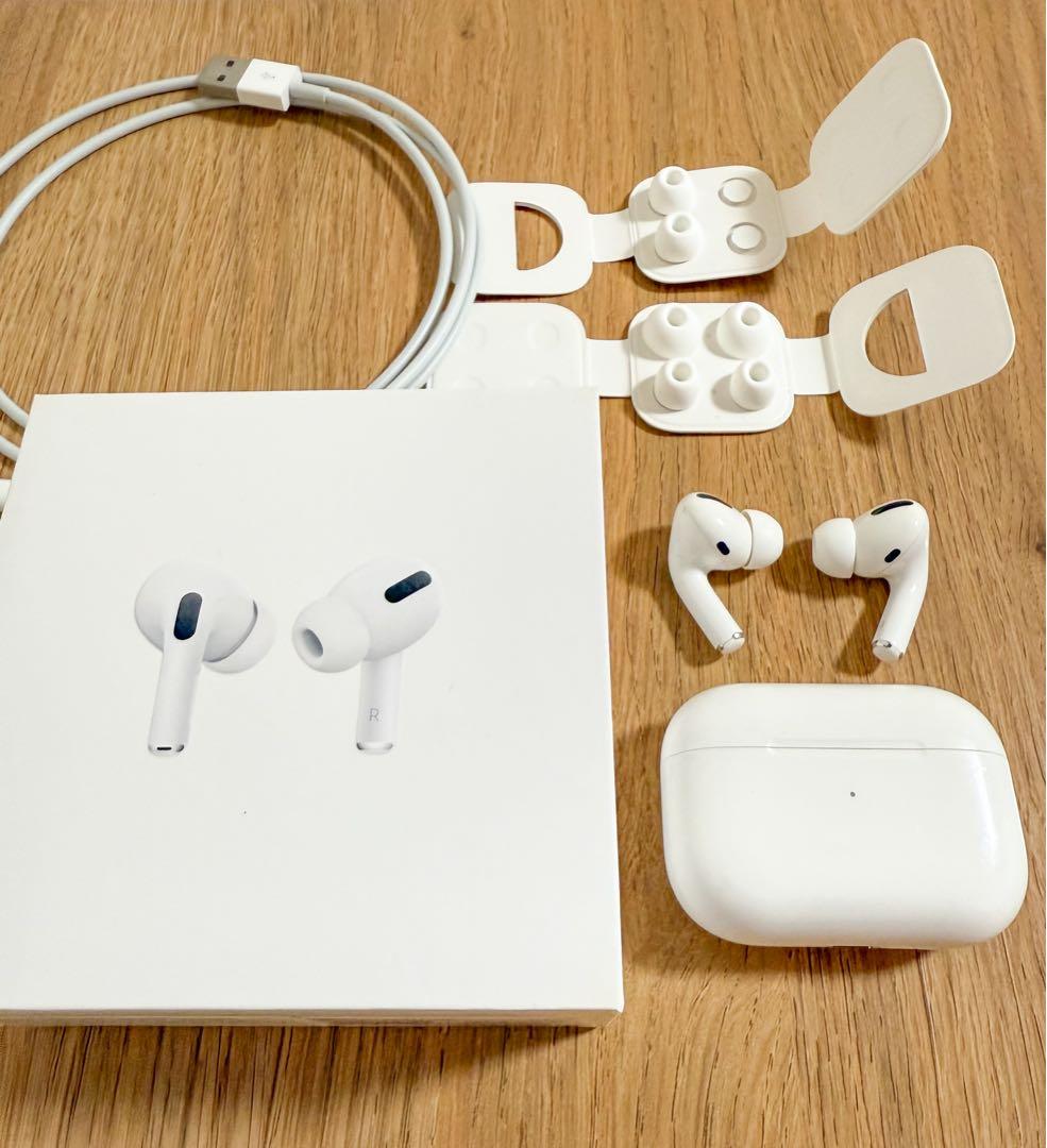 【美品】Apple AirPods Pro ワイヤレスイヤホン　正規品