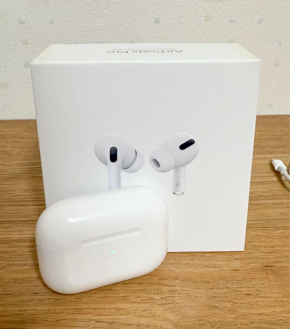 【美品】Apple AirPods Pro ワイヤレスイヤホン　正規品