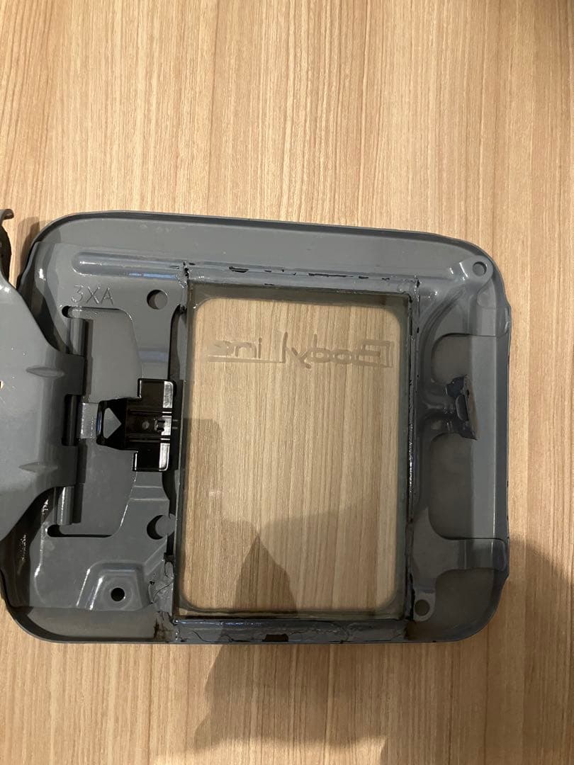 bodyline nv350用 フューエルカバー　ステルスグレー塗装済み