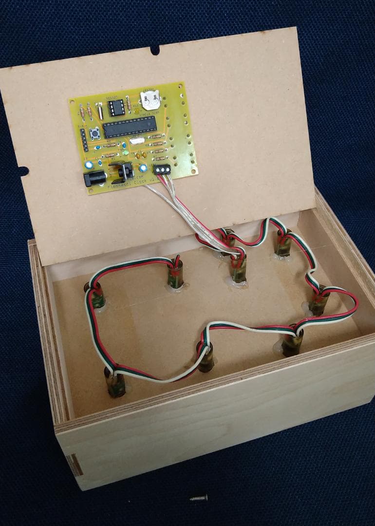 【珍品】 フィボナッチ時計 多色デジタル置時計 フルカラーランプ