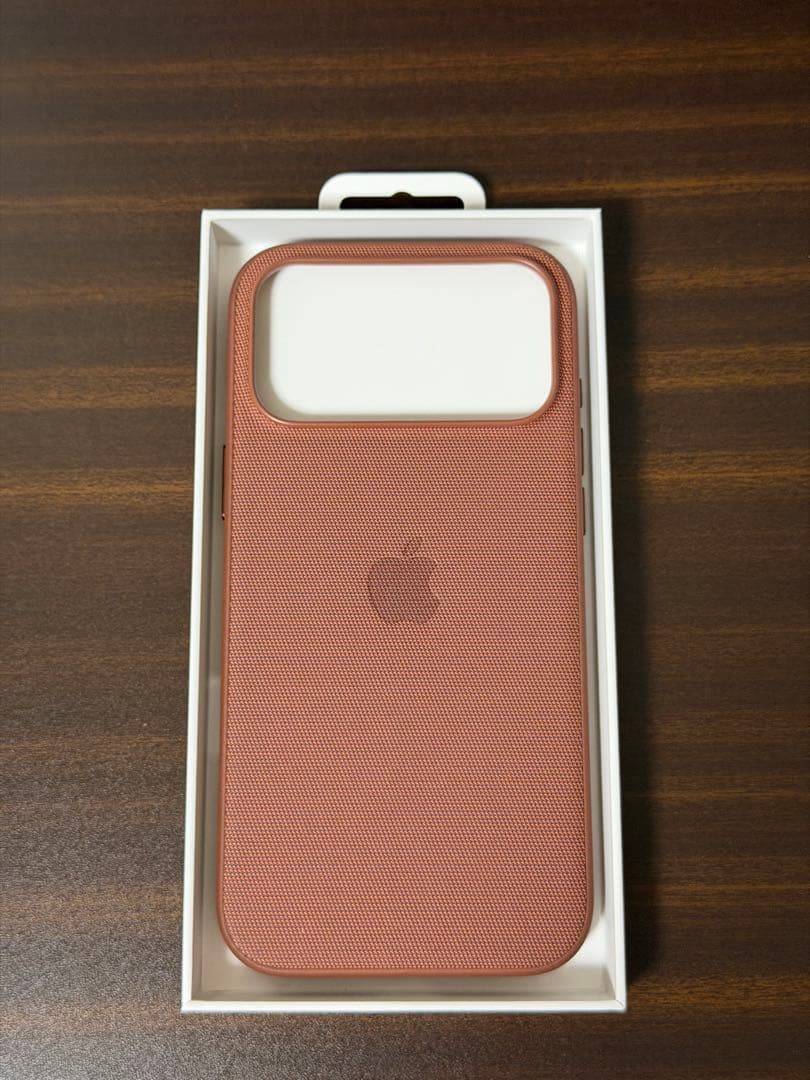 iPhone 17 Pro Max純正テックウーブンケース　シエナ