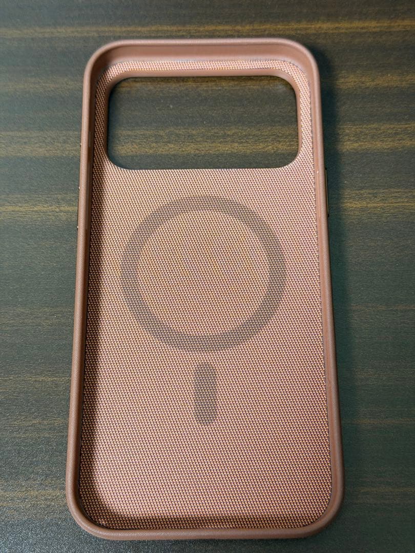 iPhone 17 Pro Max純正テックウーブンケース　シエナ