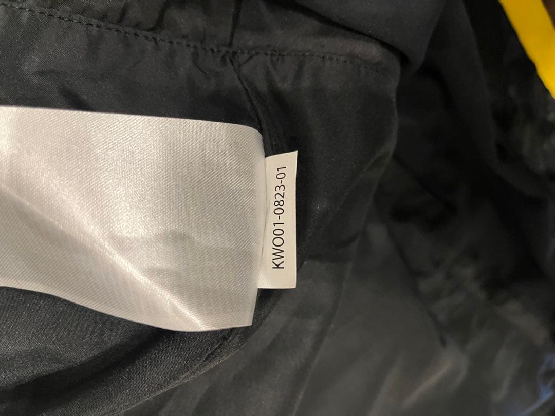 未使用 VOLCOM ボルコム メンズ イエロー　ゴアテックス