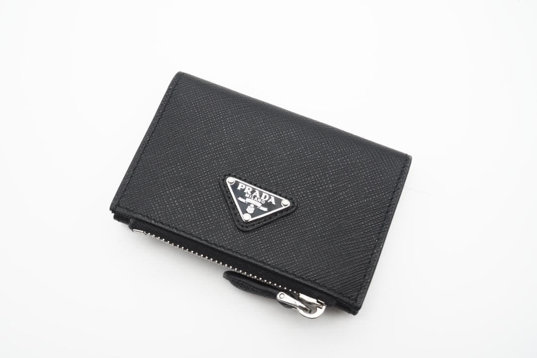 PRADA ケース サフィアーノ レザートライアングルロゴ ブラック A