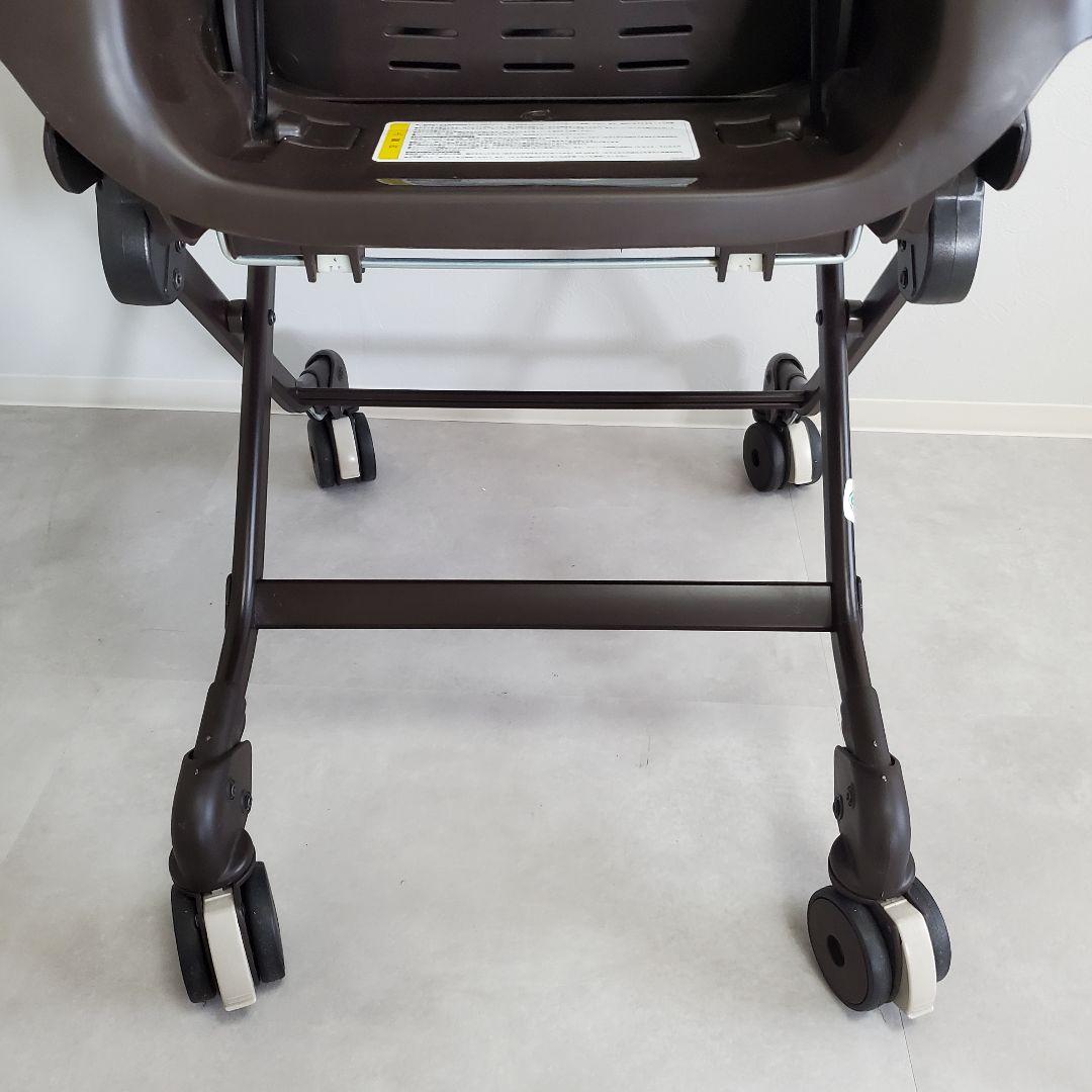 Combi コンビ ネムリラ4キャス ハイローチェア SWINGlotta 手動