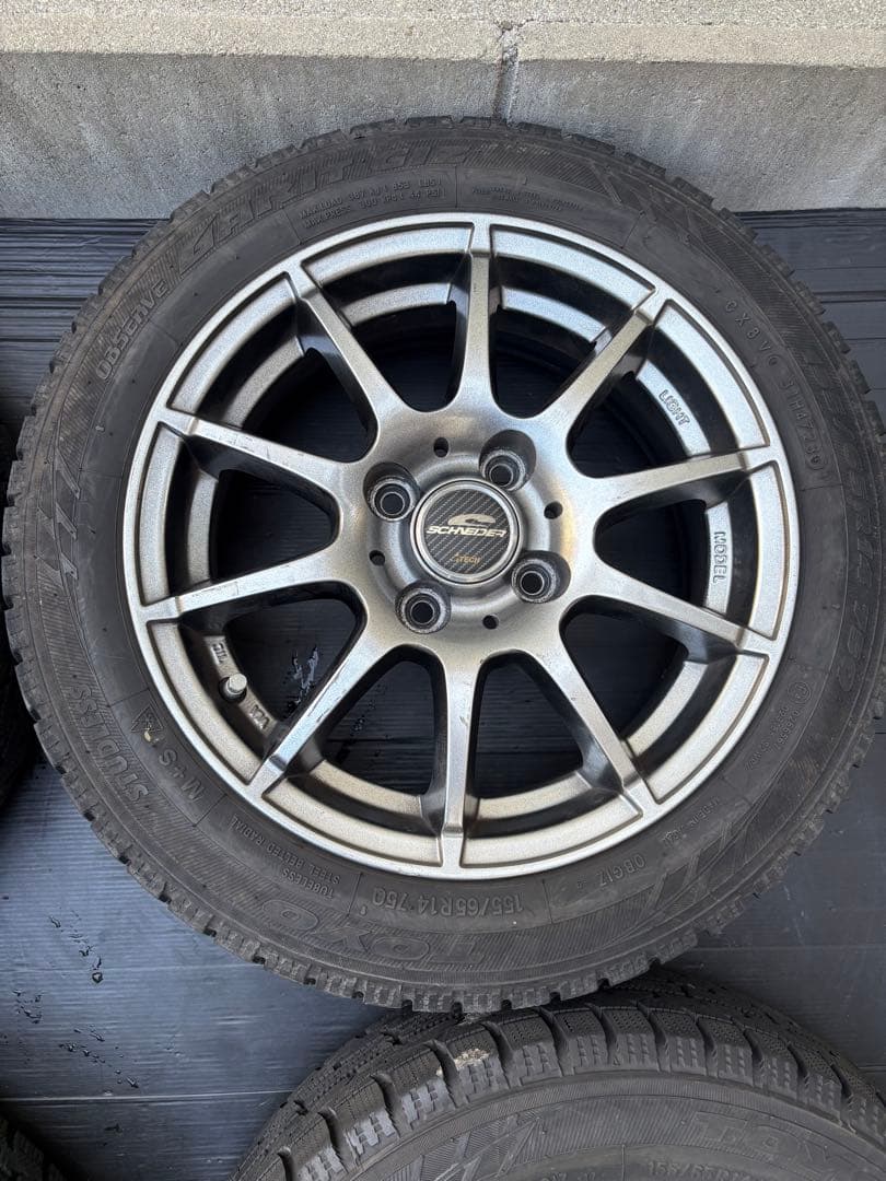 お取引中 SCHNEIDER14インチ23年TOYOスタッドレス⛰️４本
